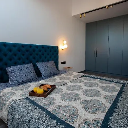 M8 Stylish One-bedroom Apartamento