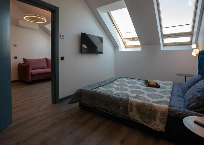 M8 Stylish One-bedroom Daire *